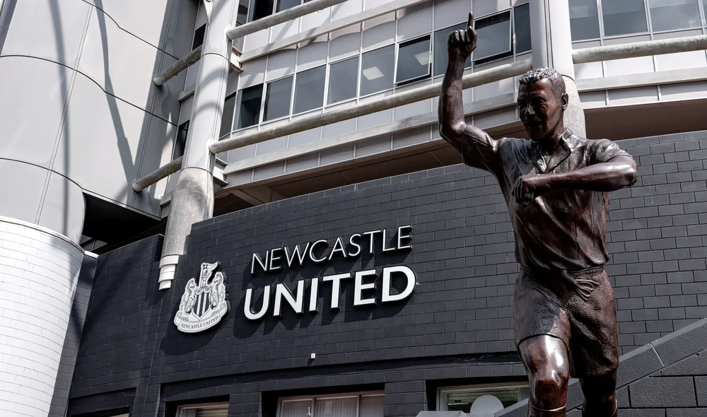 Estatua de Alan Shearer a las afueras del estadio del Newcastle, St James' Park