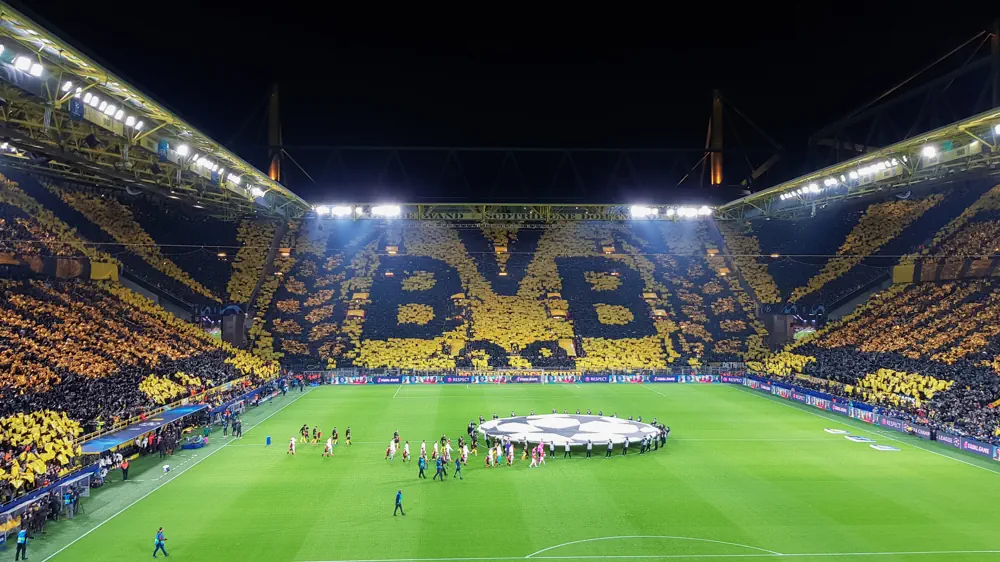 Signal Iduna Park - Estadio local del Borussia Dortmund