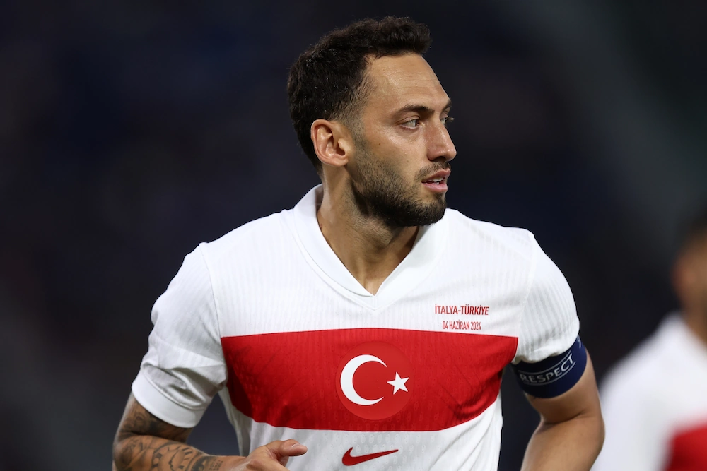 Hakan Çalhanoglu, Turquía