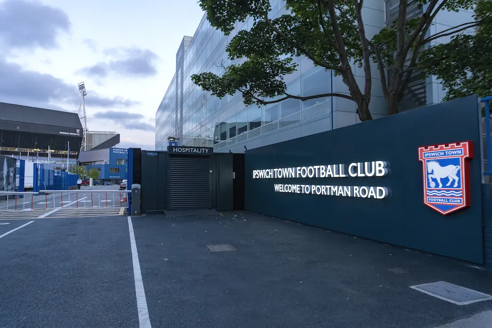 Entrada a Portman Road - estadio del Ipswich Town