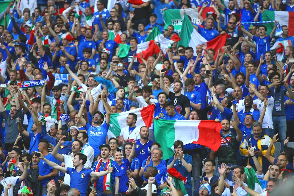 Aficionados italianos en un partido